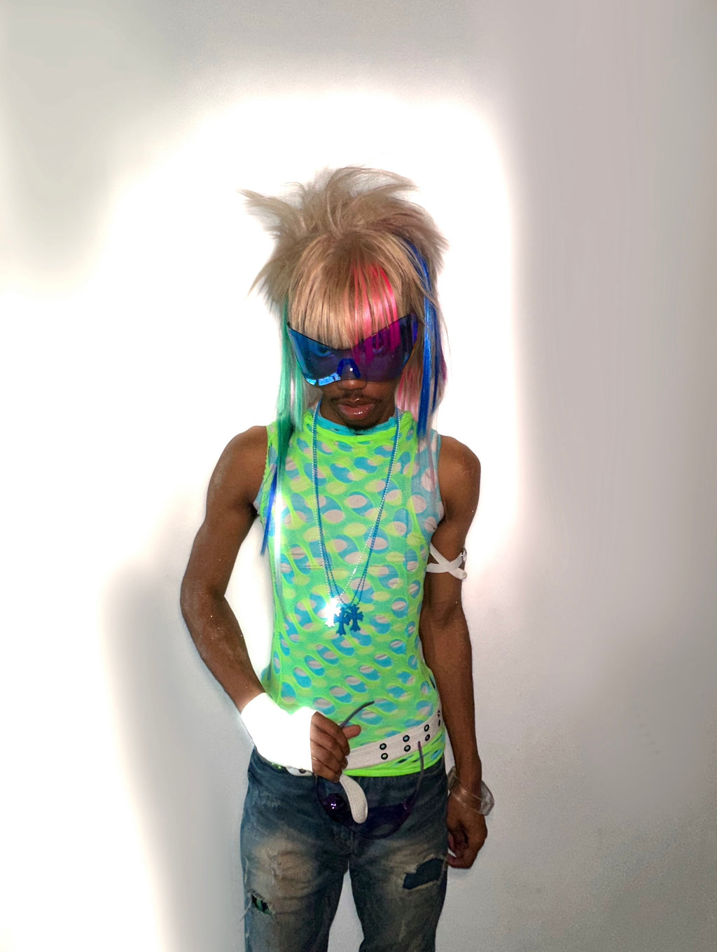 NUNU VISOR—STROBELIGHT